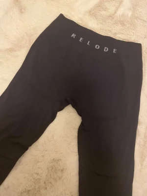 Relode Prime Tights - Svart - Helt oanvänd Relode Tights i storlek S. Alltså nyskick. Köpta för 699kr + frakt