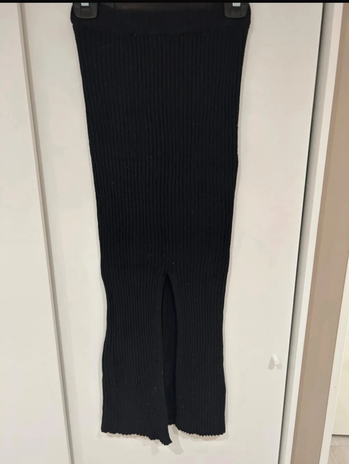 Stickad långkjol  - 1