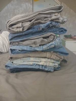 11st jeans❤️ - Säljer alla 11 för priset (kan gå ner i pris vid snabb affär)❤️ kan sälja enskilt för 150kr st🫶🏻
