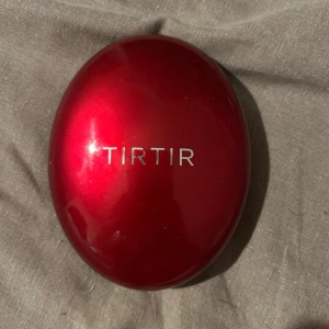 TIRTIR Cousion Foundation - helt ny & oanvänd, säljes pga fel färg.