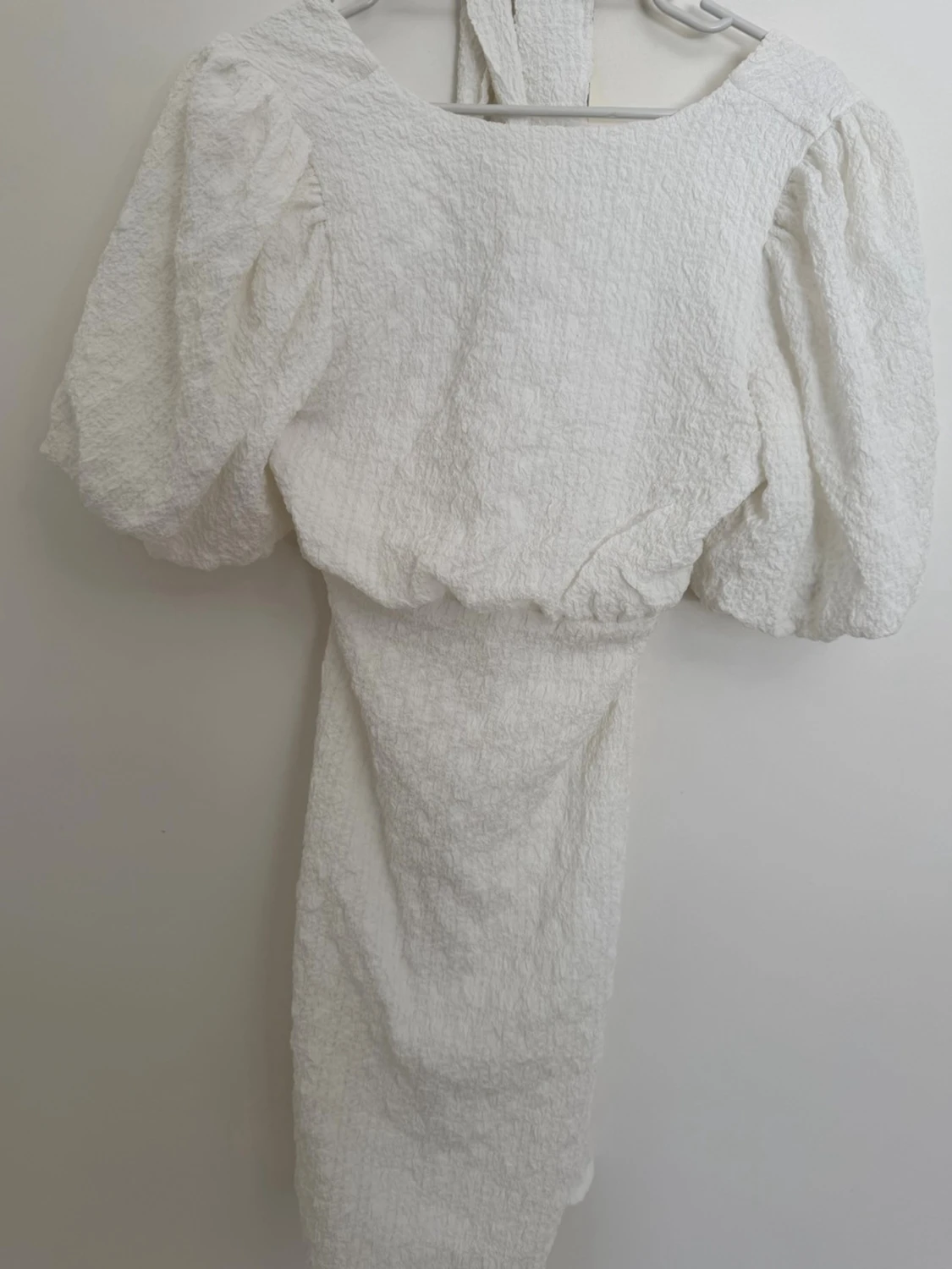 Vit klänning från Bubbleroom
