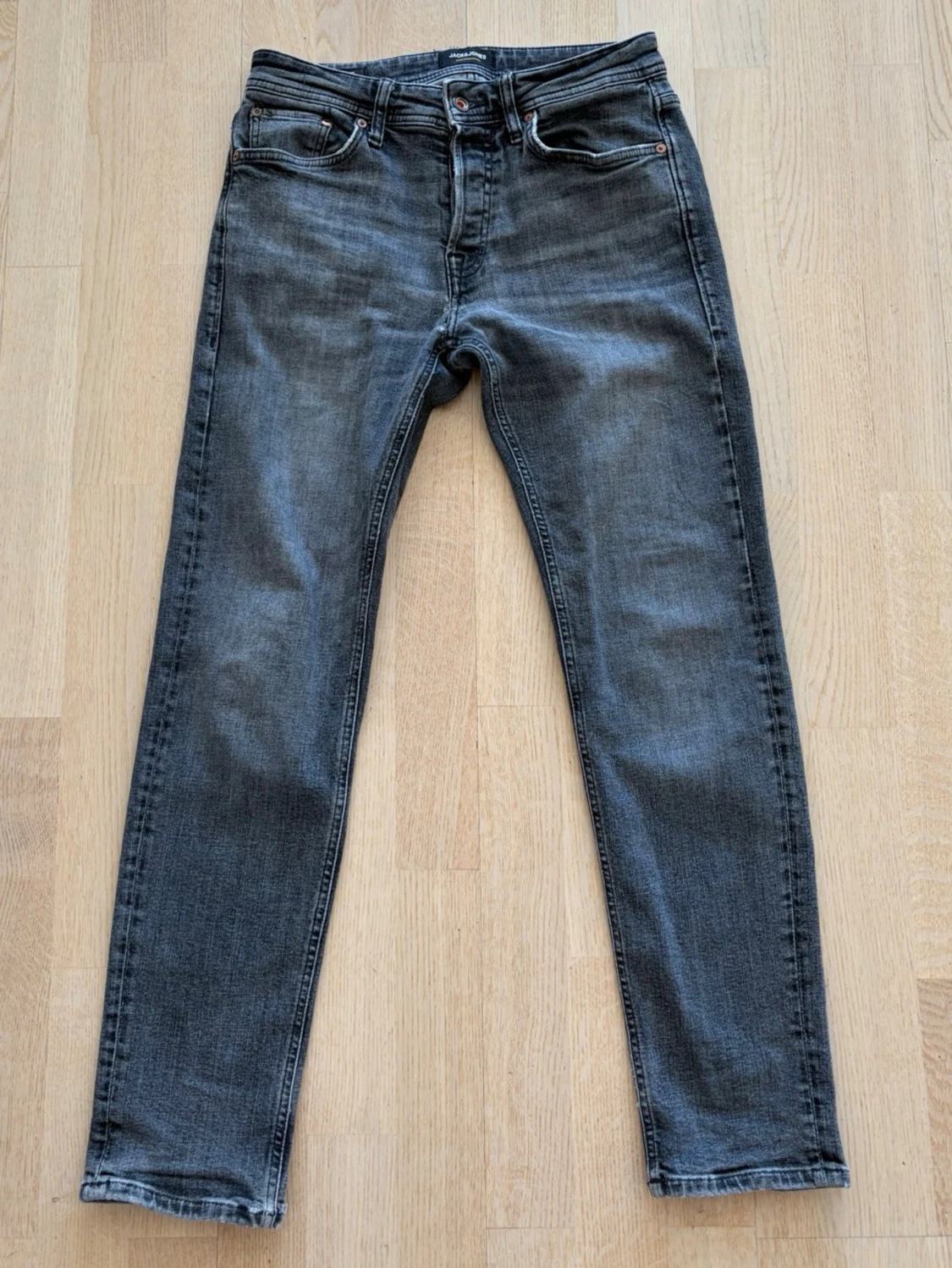 Jack & Jones - 1