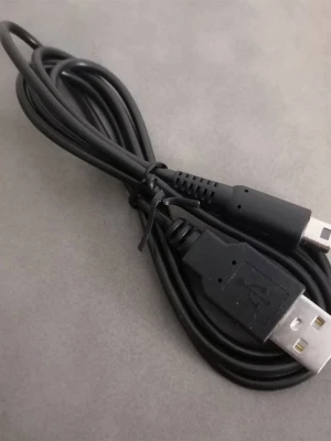 3DS/ 3DS XL/ DSi/ DSi XL USB laddkabel laddare  - Ladda din Nintendo 3DS/ 3DS XL/ DSi/DSi XL med laddningskabel. Kan kopplas till dator eller mobilladdare. (#321)