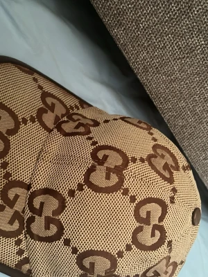 Keps - Gg keps jumbo beige storlek M (57) cm, kom privat för pris och flera bilder, priset kan diskuteras 