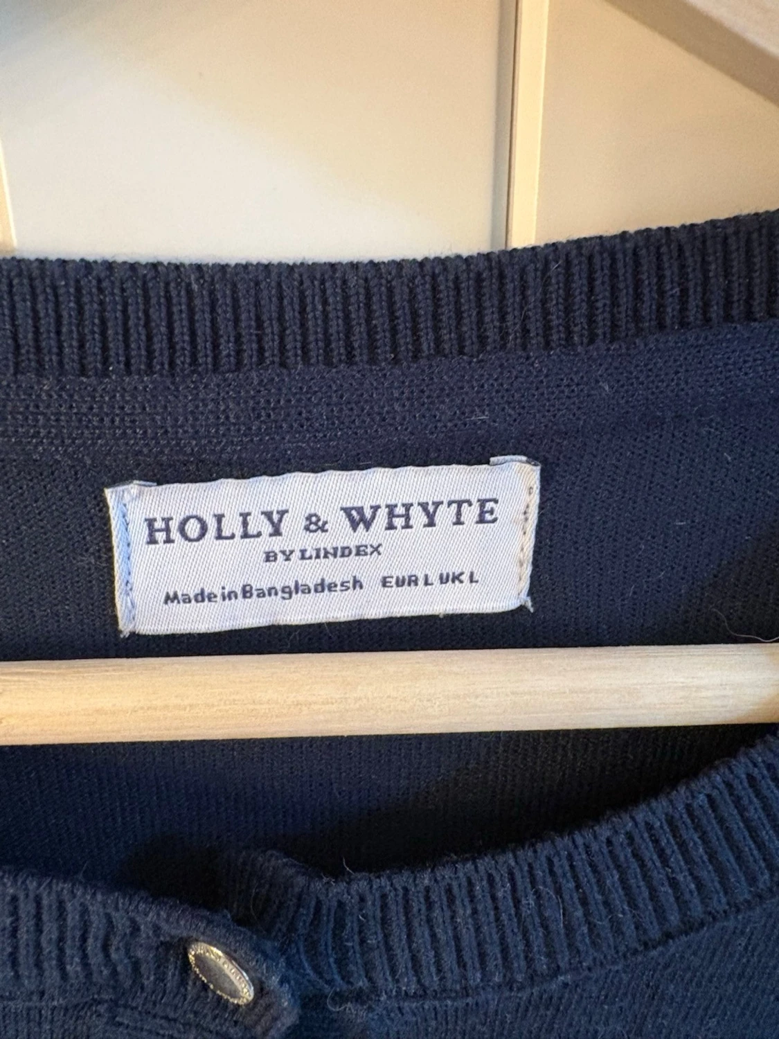 Mörkblå kofta från Holly & Whyte - 1
