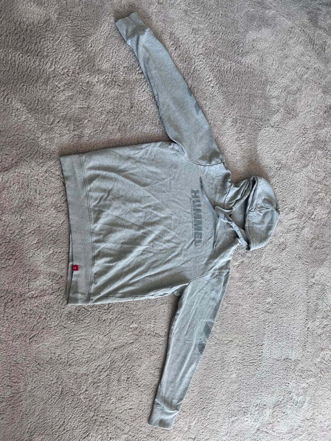 Grå hoodie från Hummel - 2