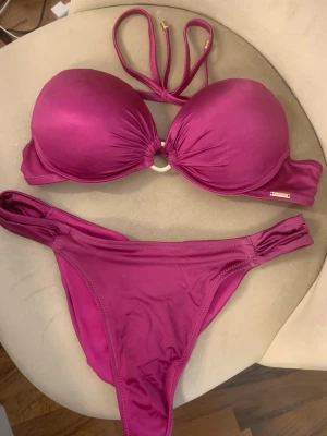 Push up bikini - Kupa är ca 75b / c