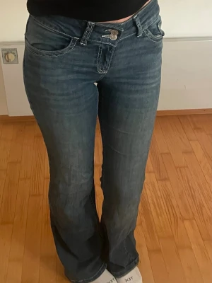 Nelly jeans - Nellyjeans.