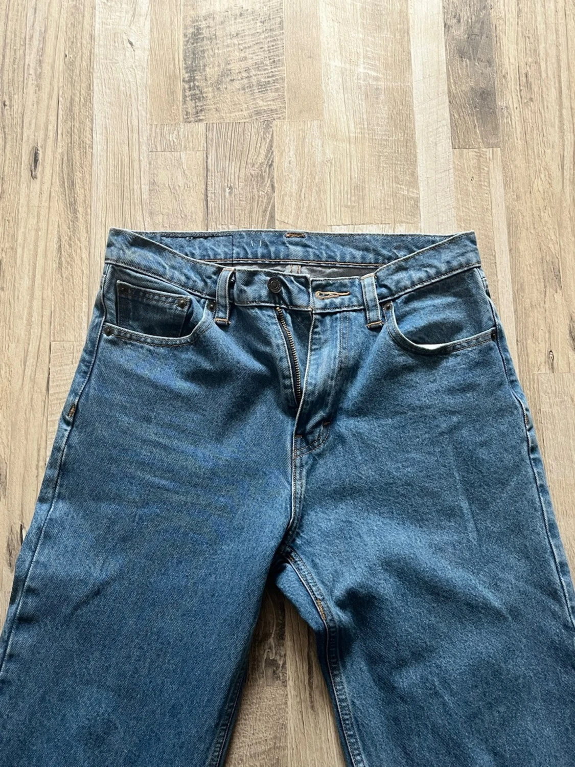 Levi's blå raka jeans - 1