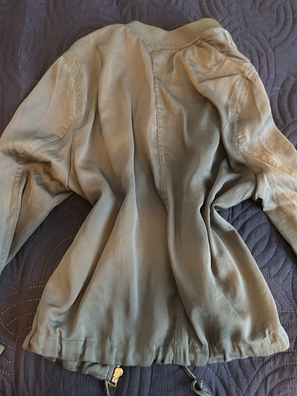 Olivgrön bomberjacka från H&M - 1