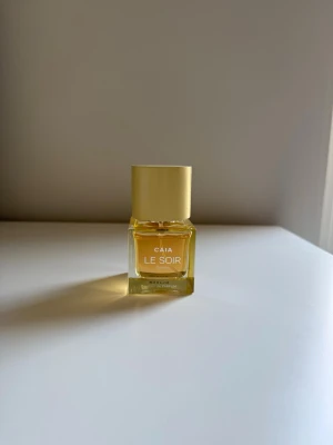 Caia Le Soir Lumière  - 50 ml men lite använd. 