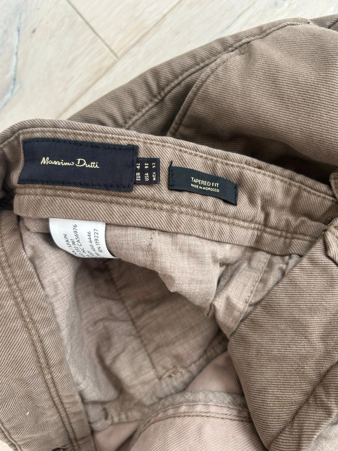 Grön bruna chinos från Massimo Dutti - 2