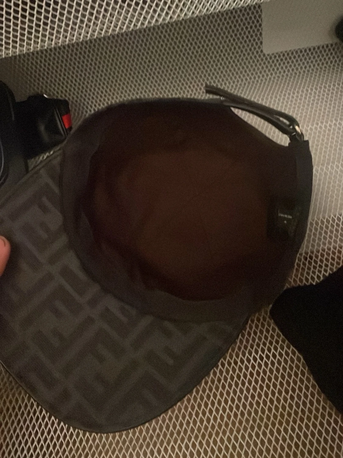 Svart keps med Fendi-logga - 3