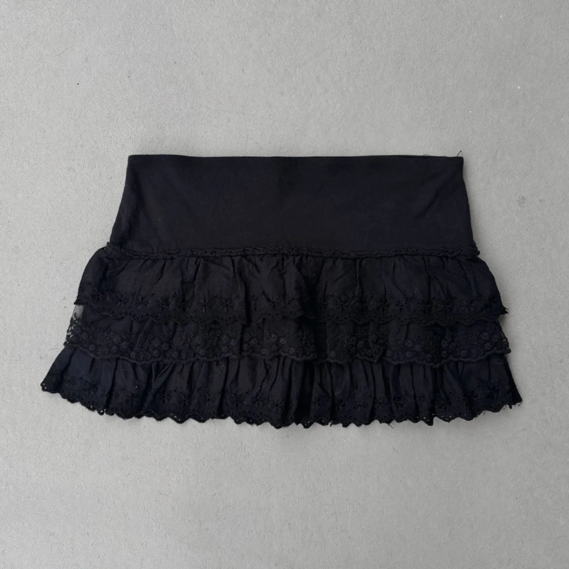 2000s fold over ultra low waist dollette skirt  - 4