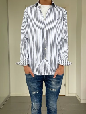Polo Ralph Lauren Skjorta  - Säljer nu denna Polo Ralph Lauren Skjorta, skriv för fler bilder/frågor🙌🏼