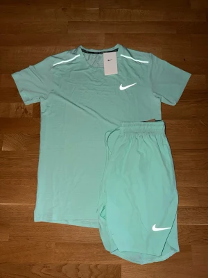 Nike Miller set - Storlek:M