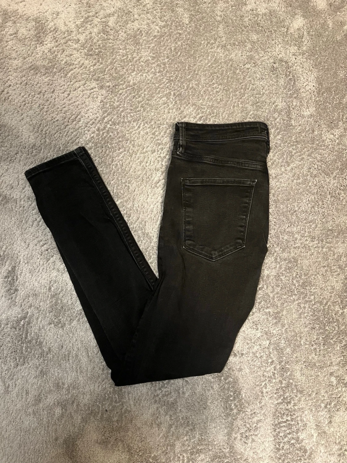 Jack and Jones jeans svarta slim  - 1