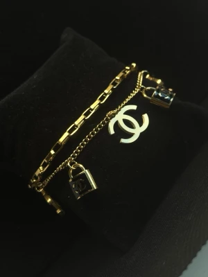 Armband - Helt nytt armband i rostfritt stål.