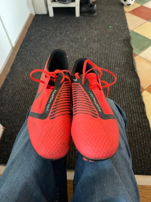 Nike phantom skor - Nike phantom skor storlek 42,5 