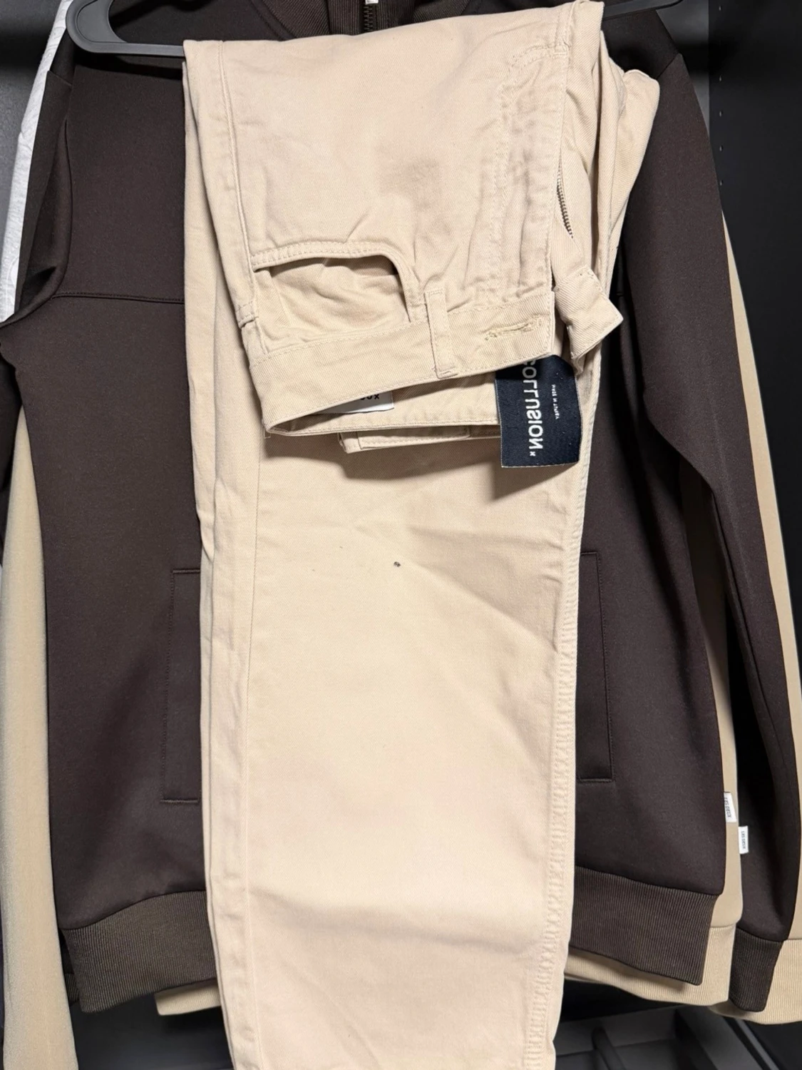 Beige chinos från Morris