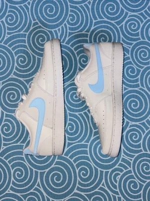 Nike Court Vision Low - Helt nya Court Vision Low från Nike. Helt oanvända! 