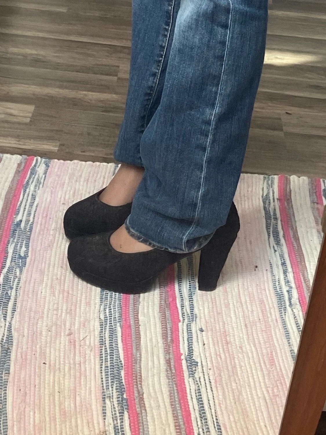 Svarta chunky pumps med hög klack