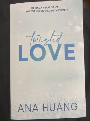 Twisted Love av Ana Huang - Bra skick.