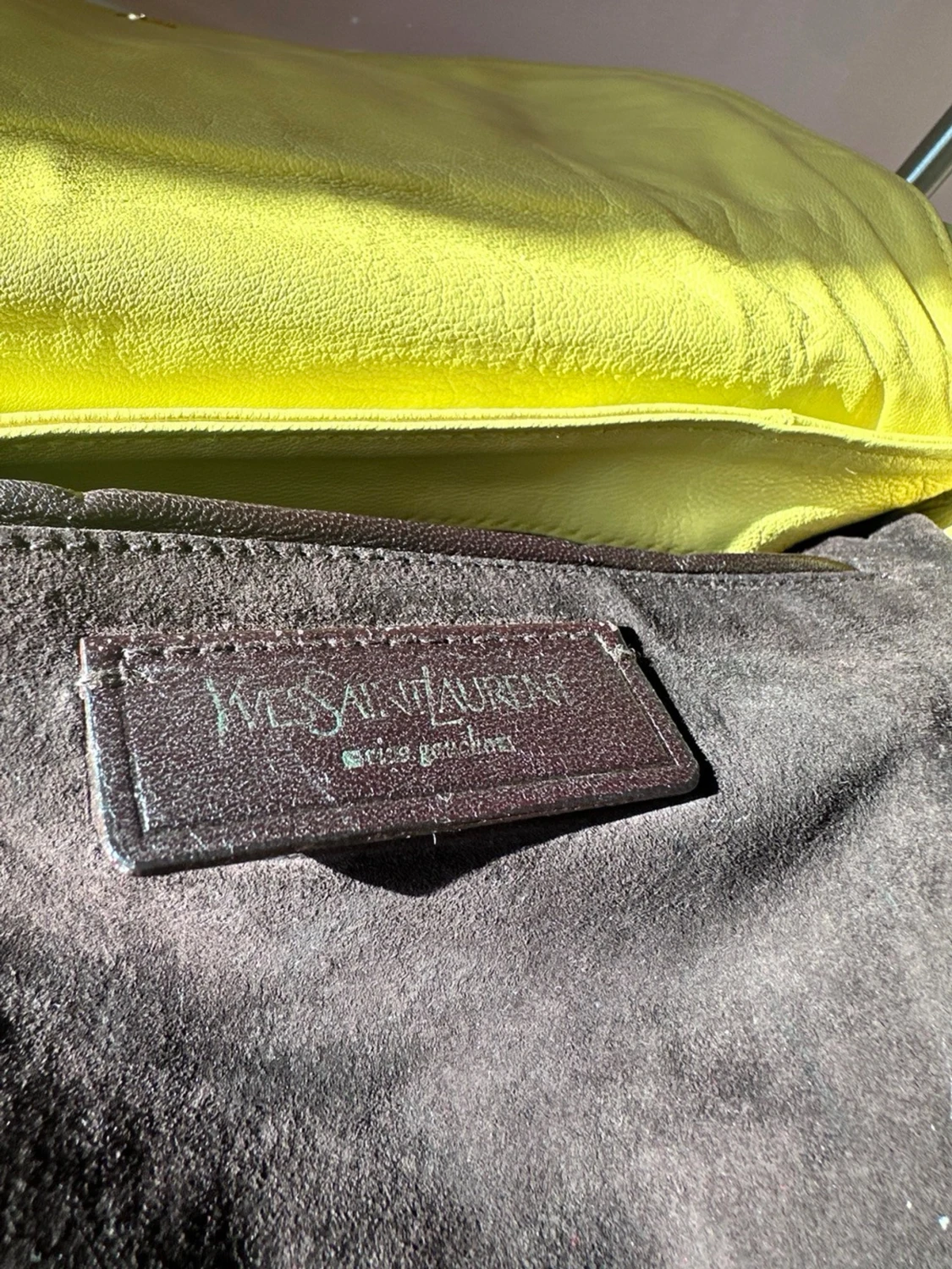 YSL Gul handväska med volangdetalj - 5