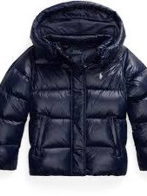 Mörkblå glansig pufferjacka från Polo Ralph Lauren - Snygg mörkblå glasig pufferjacka från Polo Ralph Lauren med blank finish och klassisk logga på bröstet. Jackan har huva, dragkedja framtill och två stora fickor. Perfekt för kalla vinterdagar och riktigt trendig look. Storlek XL barn (passar xs dam) sparsamt använd och i nyskick 