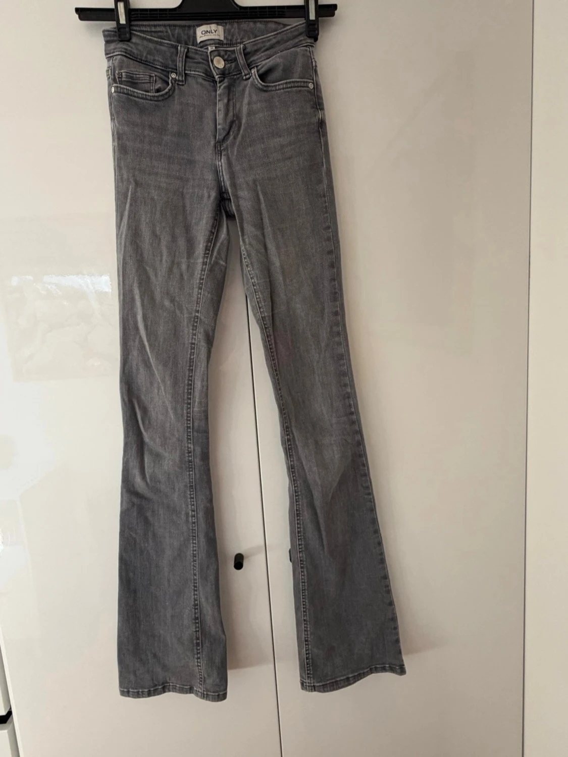 Grå bootcut jeans från ONLY - 2