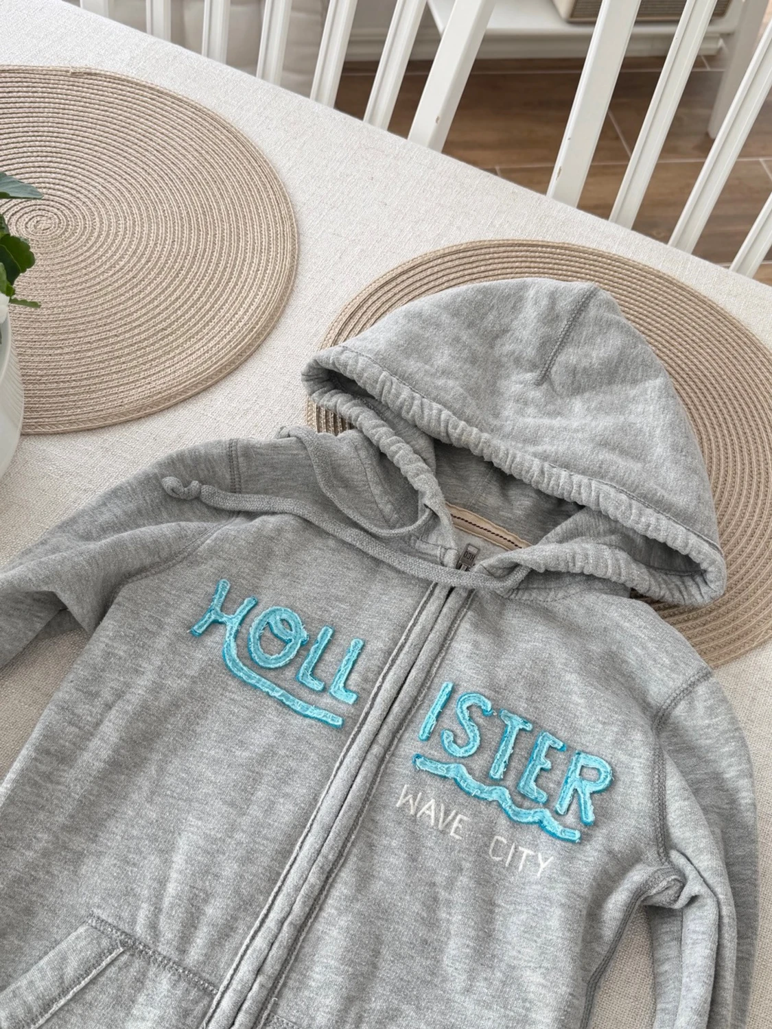 Hollister zip - 2