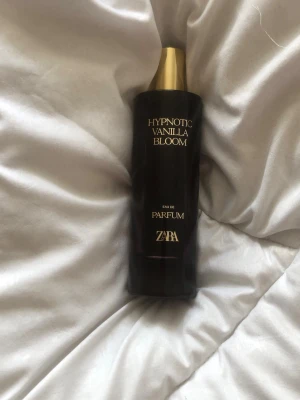 Zara hypnotic vanilla bloom - 80ml, ca halva kvar