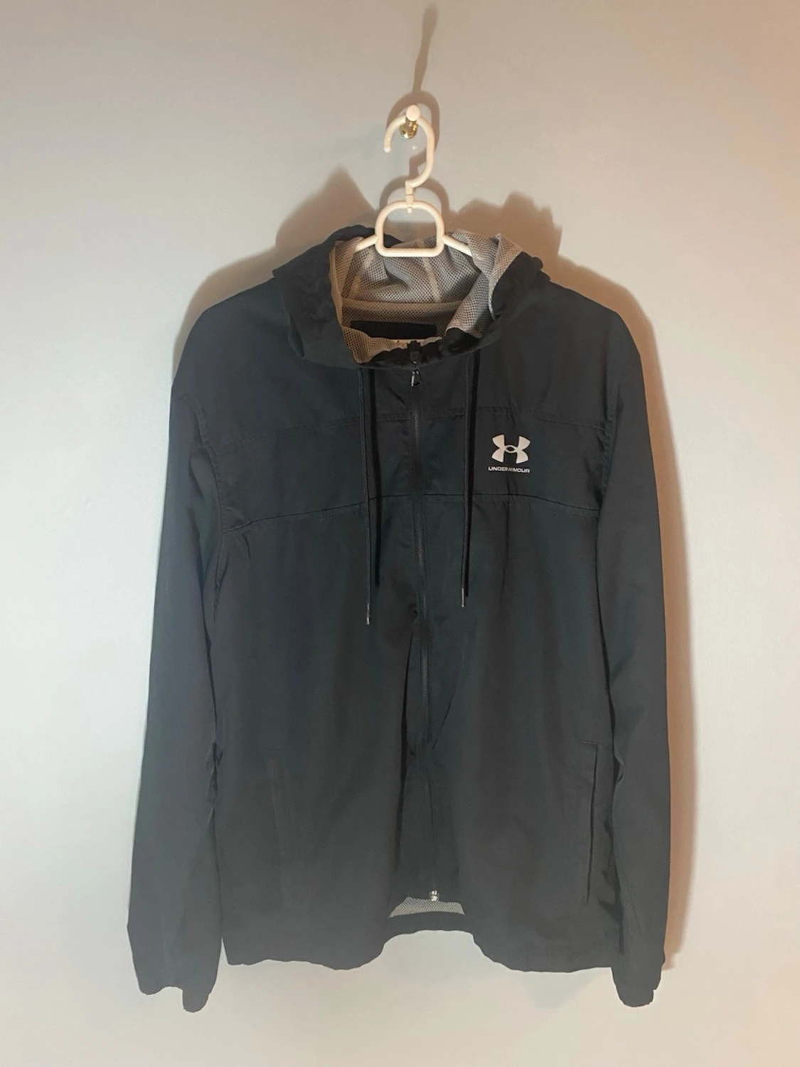 Svart vindjacka från Under Armour