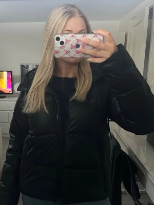 Puffer jacka  - Super snygg Puffer jacka från H&M💕