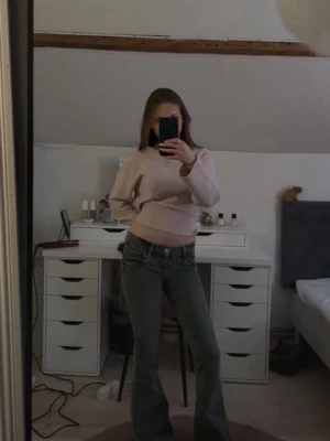 Lågmidjade jeans  - Använda 1 gång❣️