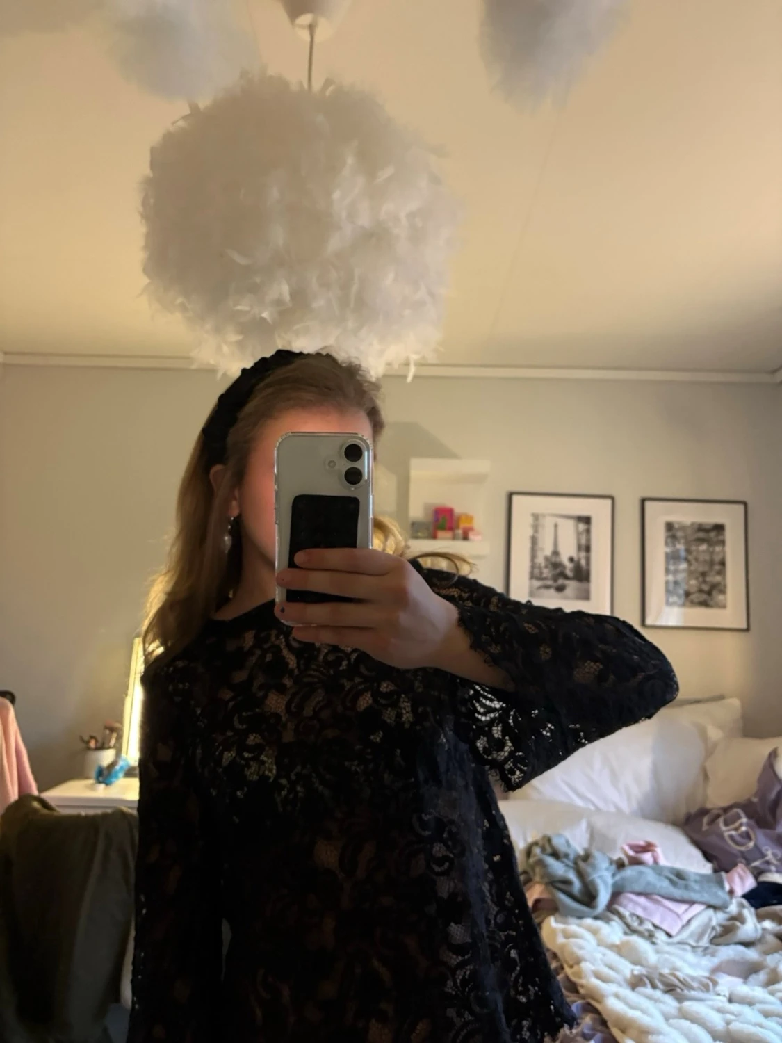 Svart spetsblus med lång ärm