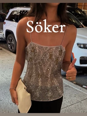 Glittrig Zara tipp - Söker denna glittriga/paljett topp från Zara i storlek XS eller S🙏🏼🙏🏼🙏🏼❤️