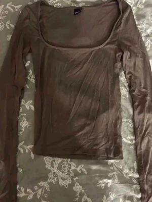 Gina tricot tröja  - Snygg tröja