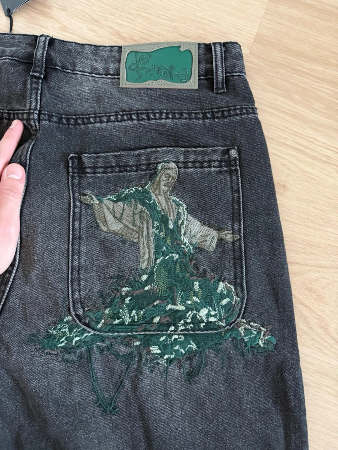 Svarta loose fit jeans med tryck - 2