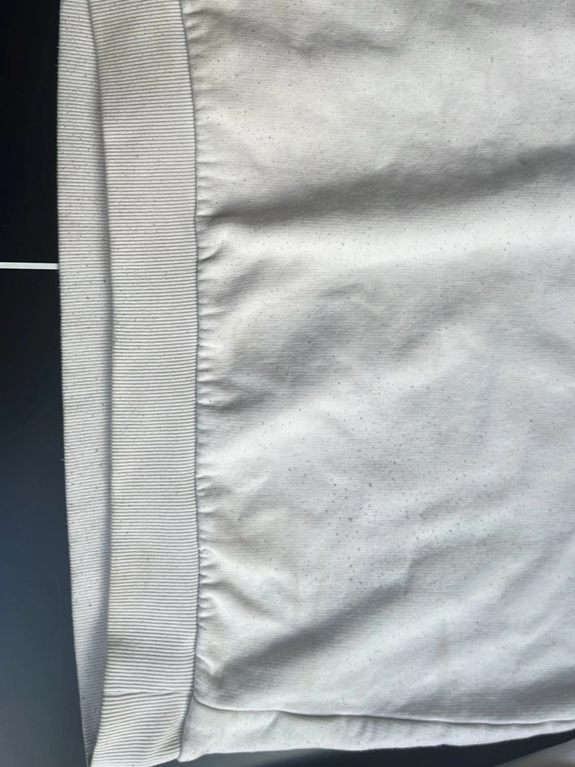 Vit halvzip tröja med fjärilstryck - 2