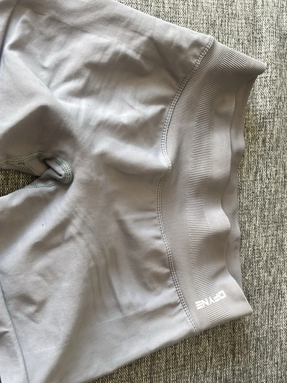 Grå impact shorts från Dfyne