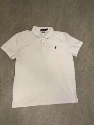 Ralph lauren piké  - Ralph lauren piké storlek XL. Endast testad. Nästan som äkt@