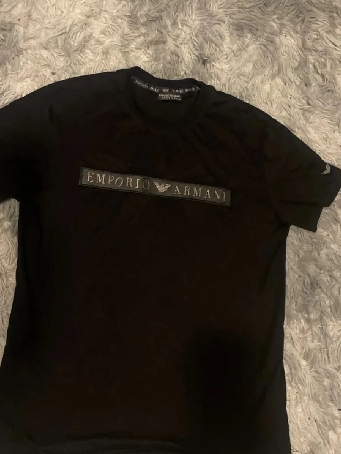 Svart Emporio Armani t-shirt