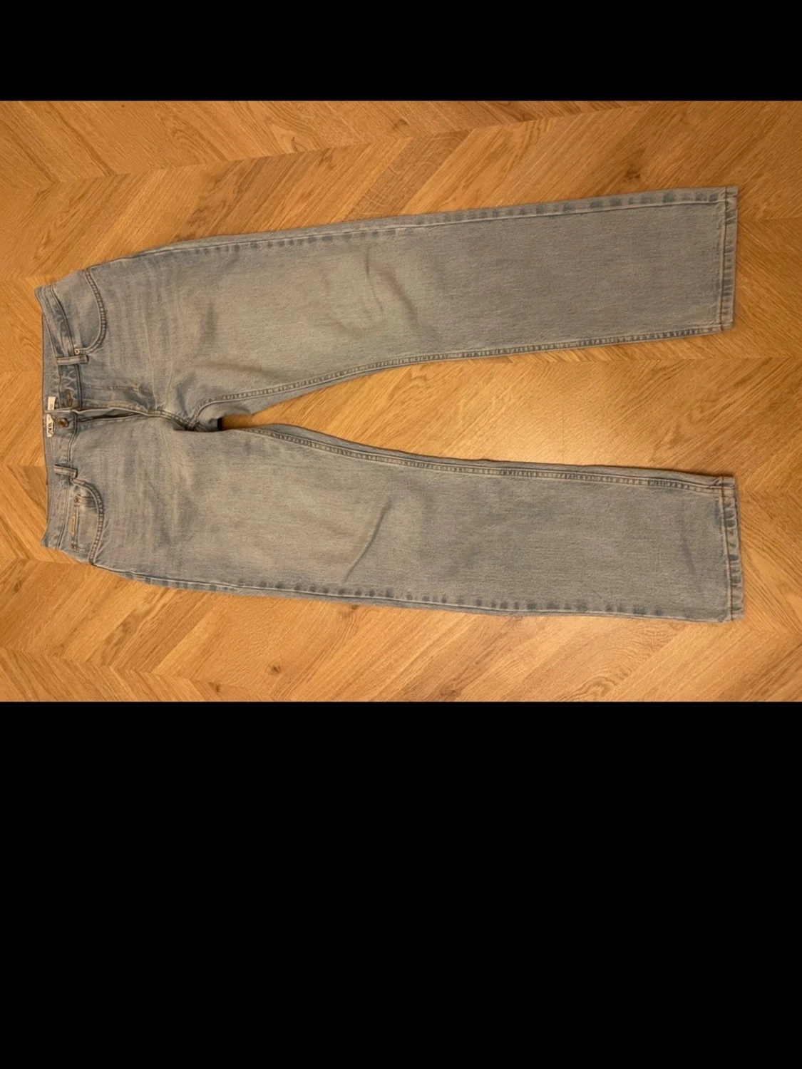 Ljusblå raka jeans från Zara 34/34