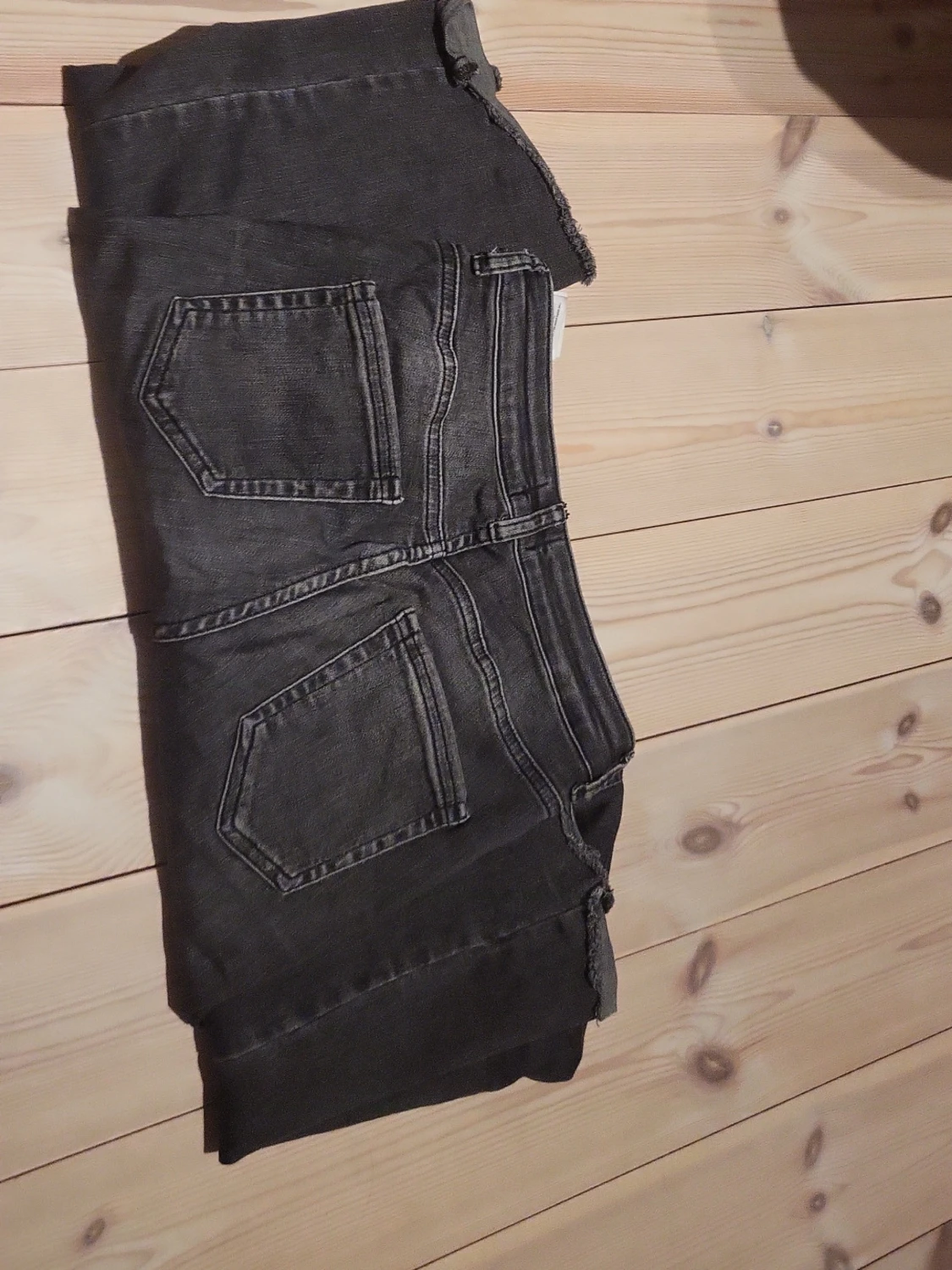 Svarta croppade jeans från Only - 1