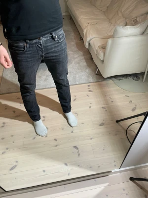 Jack and Jones jeans - Feta jeans från Jack and Jones | Storlek 29/30 | Mycket bra skick | Billigare pris vid köp av fler jeans på min profil | Skriv till mig vid frågor🤝📩
