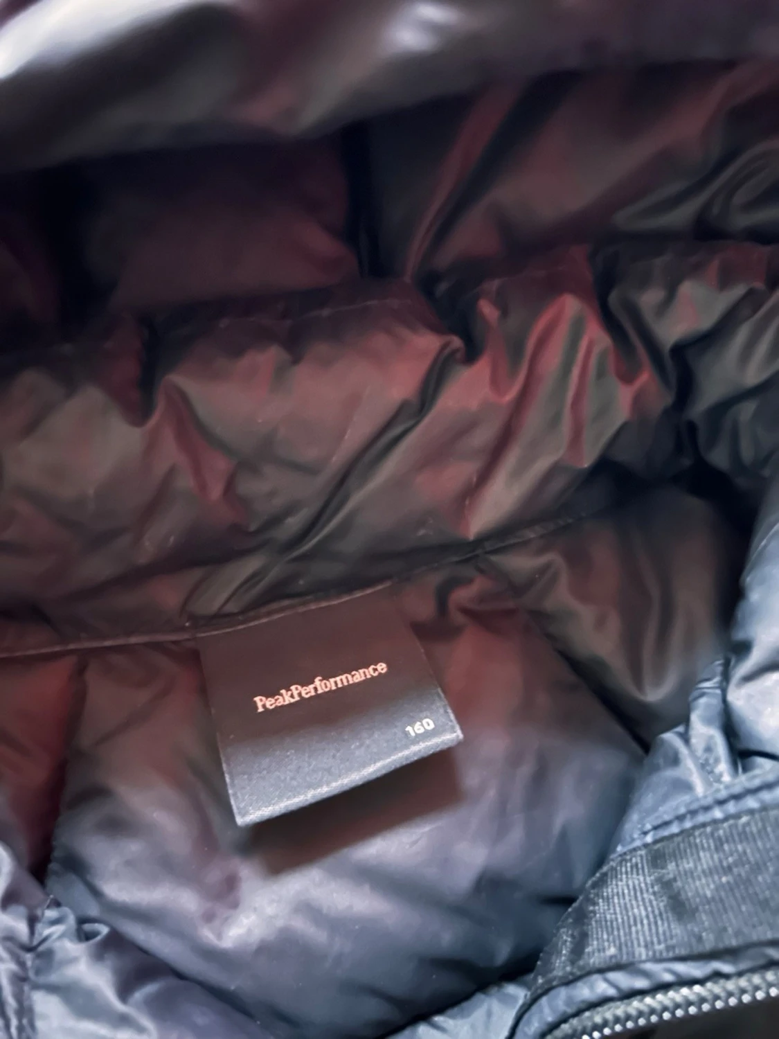 Svart dunjacka Peak Performance - 3