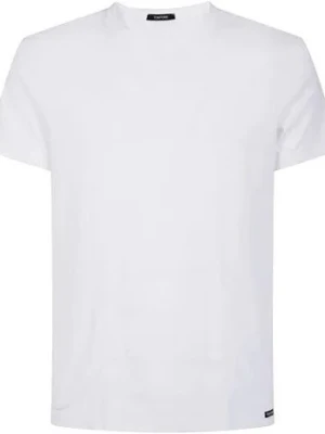 Vit T-shirt från Tom Ford i bomull - Klassisk vit T-shirt från Tom Ford med rund halsringning och korta ärmar. Tillverkad i mjuk bomull för en skön känsla och enkel stil. Perfekt basplagg som funkar till allt och har en diskret logga vid nederkanten.