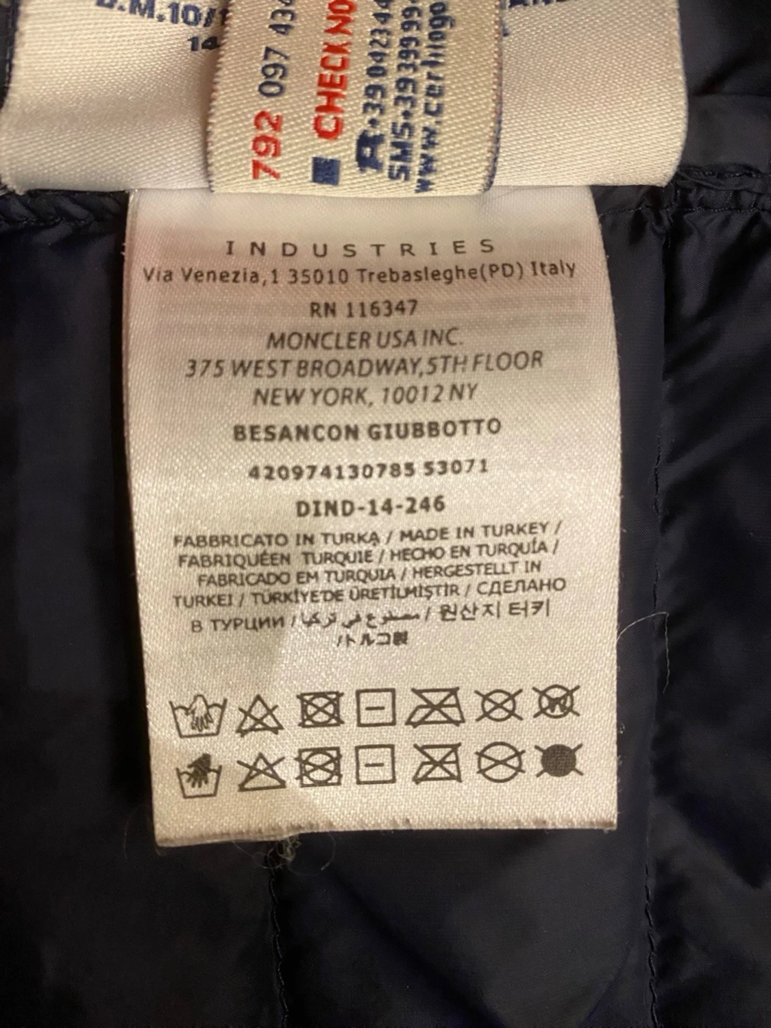 Mörkblå dunjacka från Moncler - 2