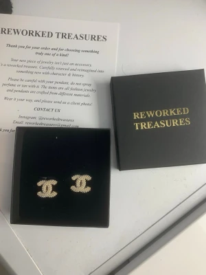 Reworked treasures örhängen  - Nya, endast testade
